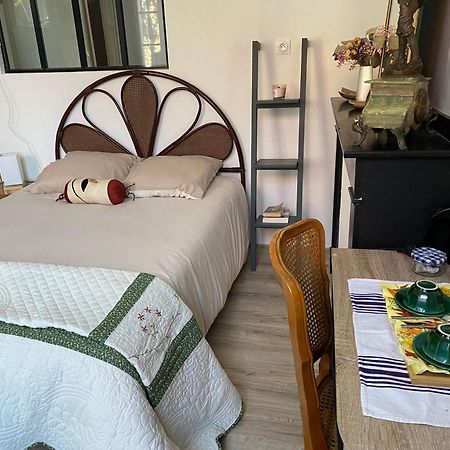 モアサック Au Jardin Bed & Breakfast エクステリア 写真