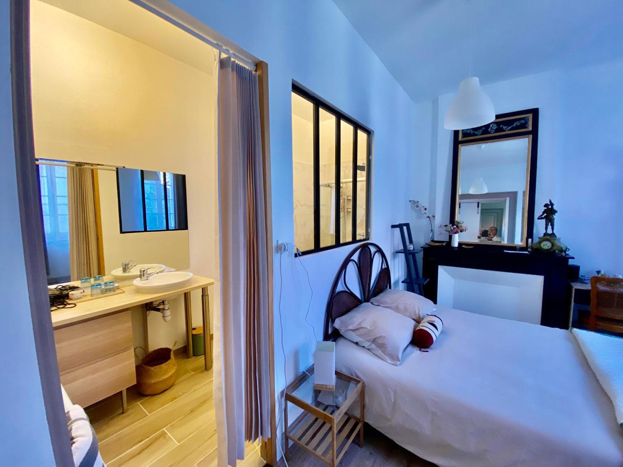 モアサック Au Jardin Bed & Breakfast エクステリア 写真