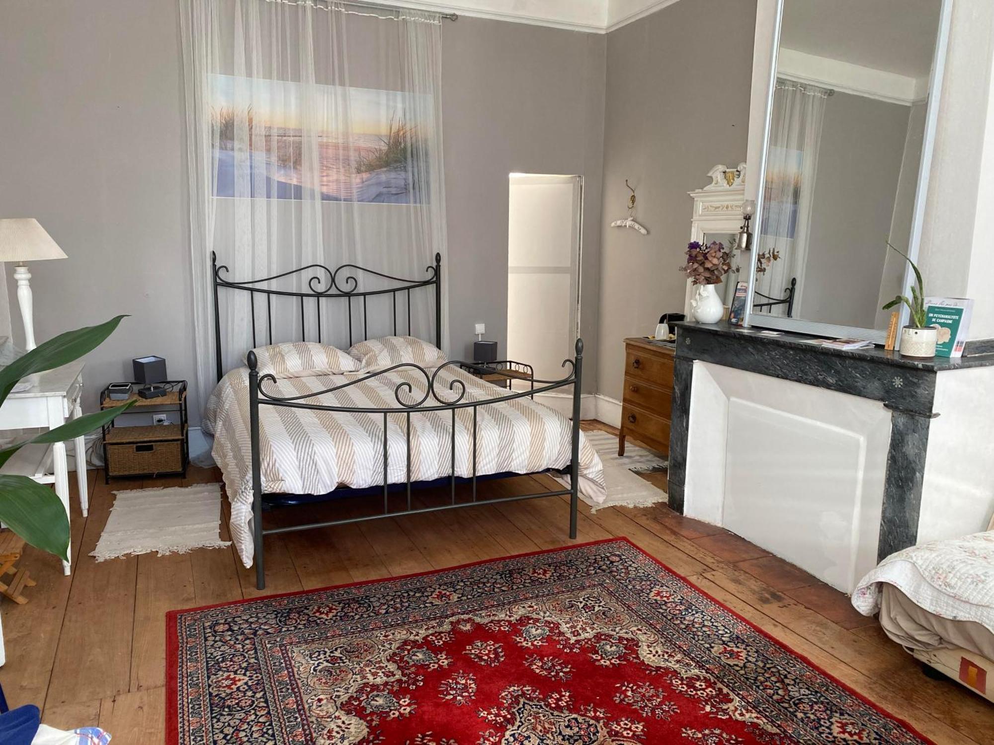 モアサック Au Jardin Bed & Breakfast エクステリア 写真